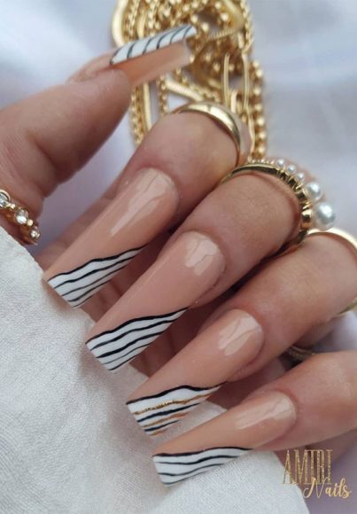 Modern French Style Nails To Be Wearing In Monochrome Side French