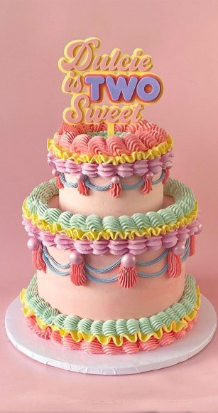 40 Best Lambeth Cake Ideas Cute Pastel Vintage Style Cake