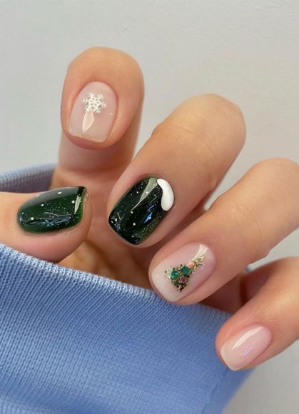 50 Festive Holiday Nail Designs Ideas Green Christmas Tree