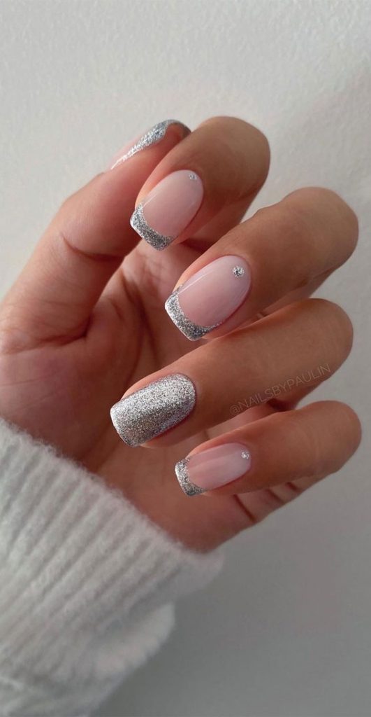 Beautiful Neutral Nails To Welcome Glitter French Tips