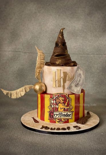 40 The Magical Harry Potter Cake Ideas Gryffindor Cake For 5th Birthday