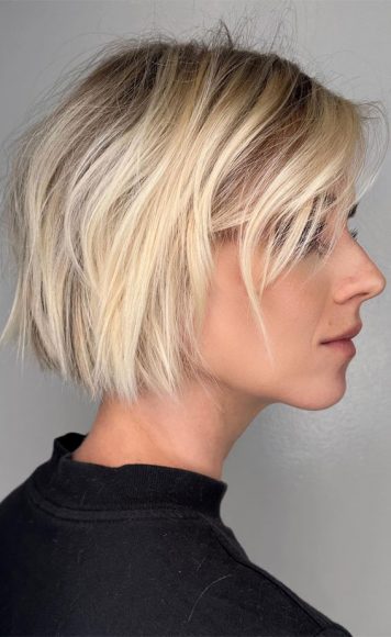 Sassy Short Hairstyles For Modern Elegance Effortless Blonde Bob