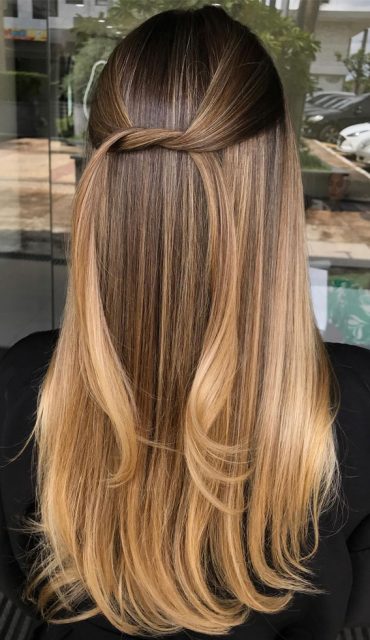 50 Examples Of Blonde And Brown Hair To Help You Decide Honey Blonde