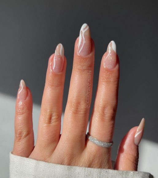 40 The Chicest Nail Art That You Need To Try Out White Swirl Subtle