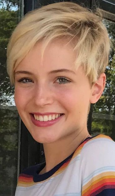 Best Pixie Haircuts Hairstyles For Any Hair Type Blonde Sleek