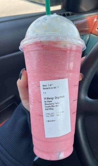 These Starbucks Drinks Look So Yummy Double Blend Mango Dragonfruit I