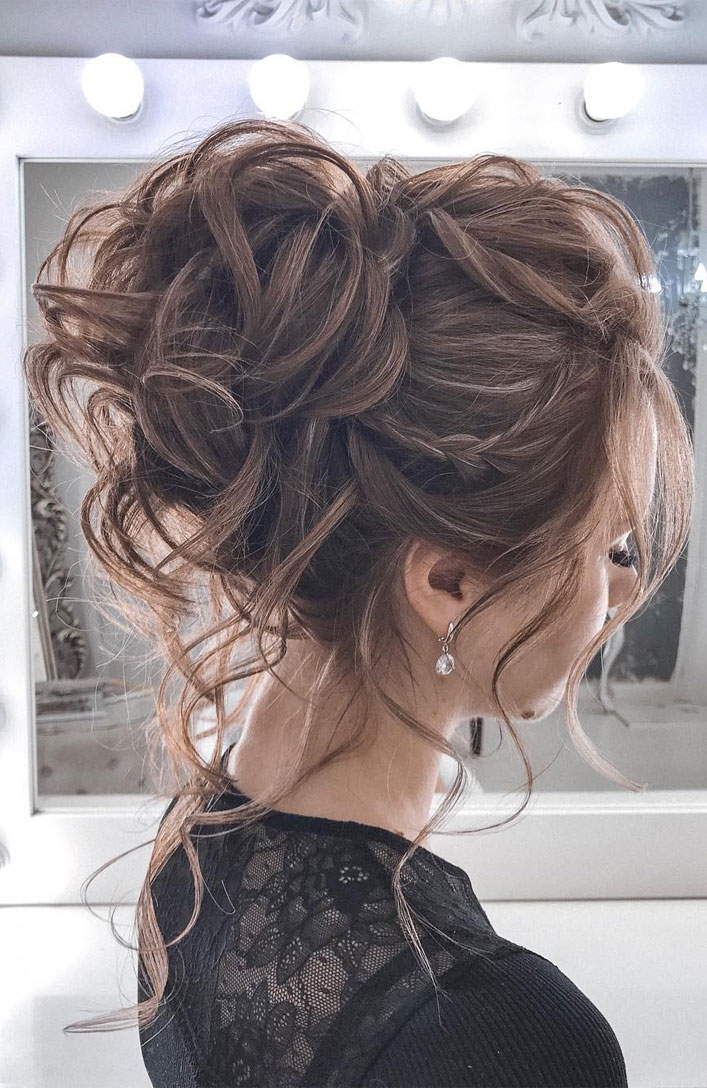 44 Messy Updo Hairstyles The Most Romantic Updo To Get An
