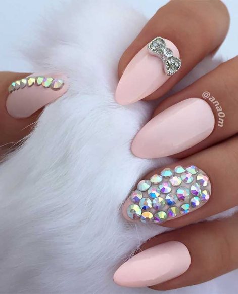 The most stunning wedding nail art designs for a real “wow”
