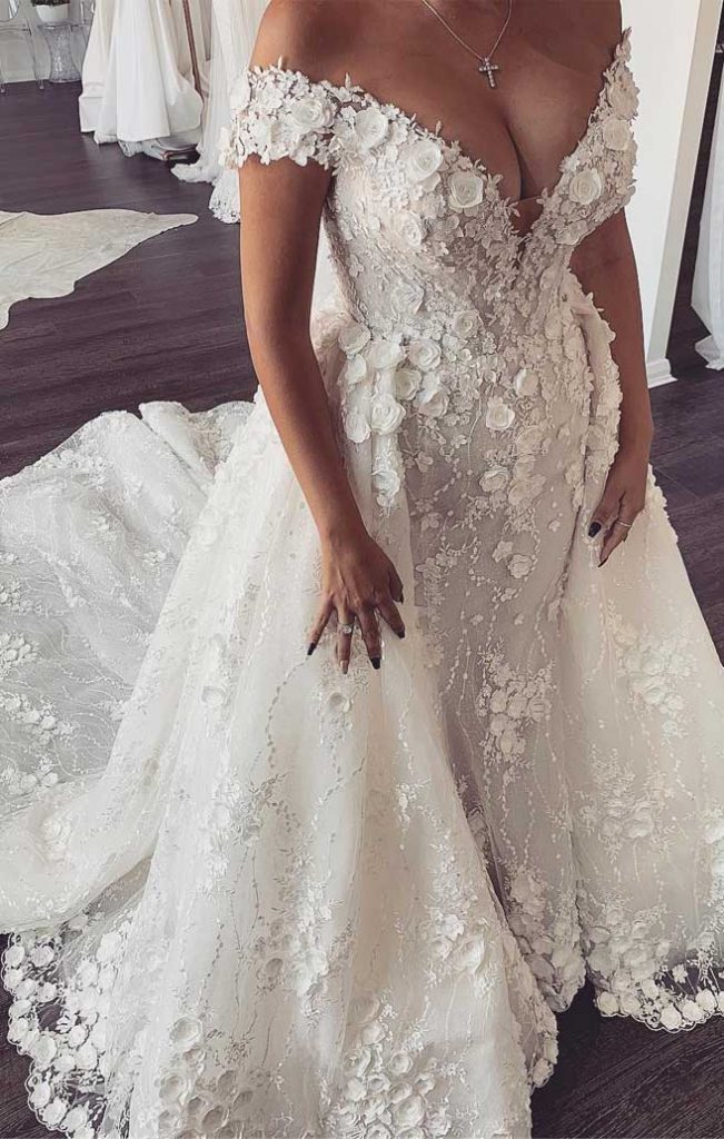 57 Stunning Wedding Dresses With Detachable Skirts