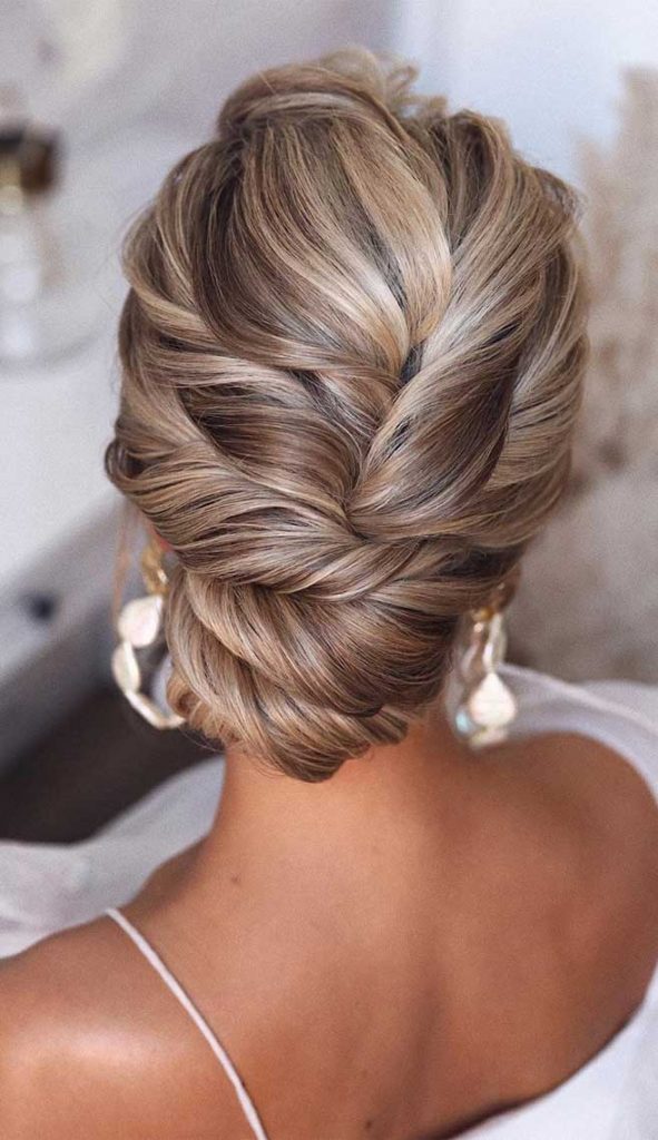 75 Romantic wedding hairstyles