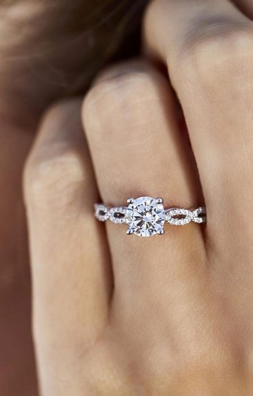 59 Gorgeous Engagement Rings That Are Unique 6425