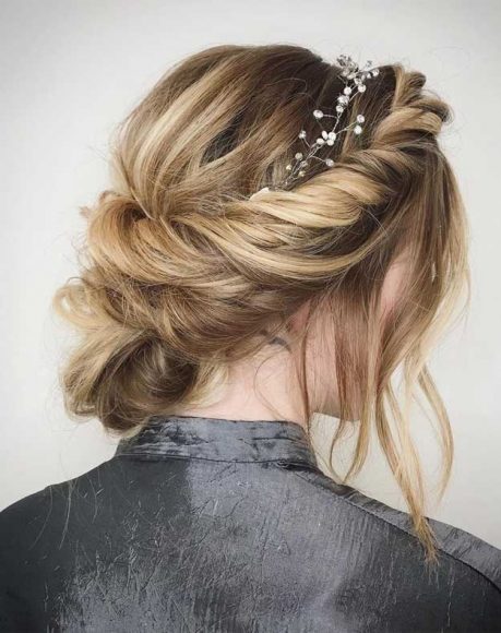 Elegant wedding hairstyles for beautiful brides