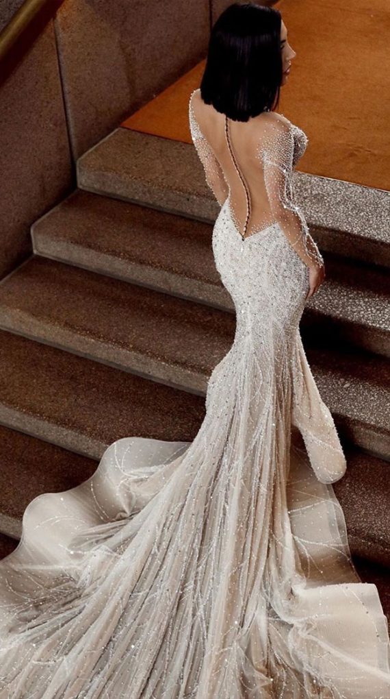 These Breathtaking Wedding Dresses We Cant Get Enough Of 7485