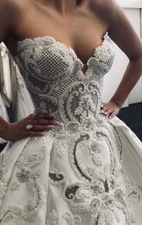 33 Breathtakingly Beautiful Wedding Gowns With Amazing Details 8557