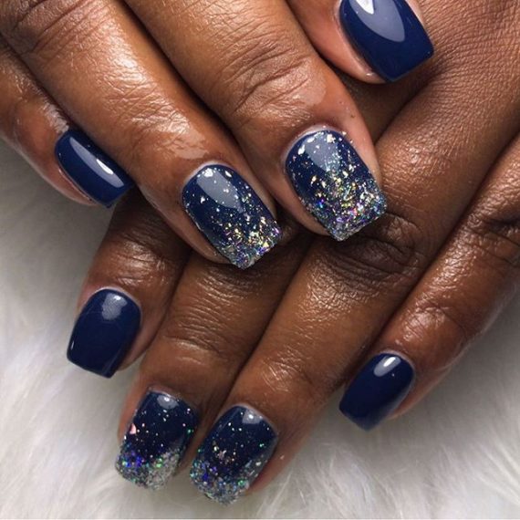 Elegant navy blue nail colors and designs for a Super Elegant Look