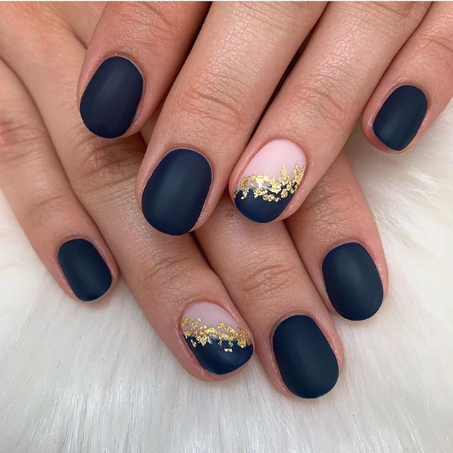 Elegant Navy Blue Nail Colors And Designs For A Super Elegant Look