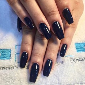 Elegant navy blue nail colors and designs for a Super Elegant Look