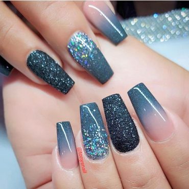 35 Pretty nail art designs for any occasion