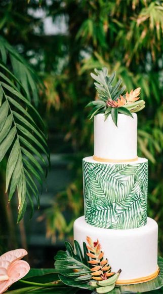 The perfect wedding cake for tropical wedding theme 8