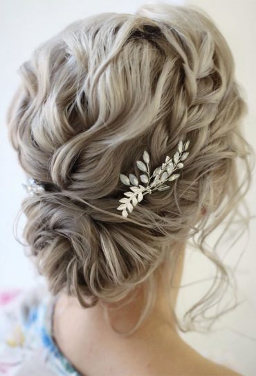 39 The most romantic wedding hair dos to get an elegant look - Braided updo