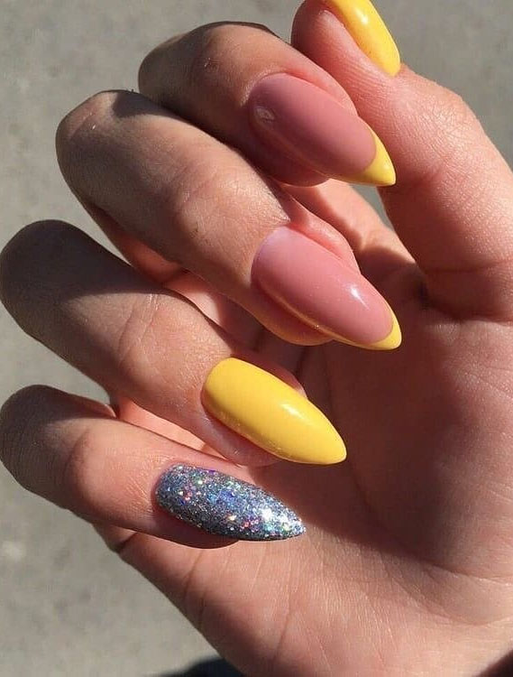 Gorgeous Summer Nail Colors And Designs To Try This Summer 