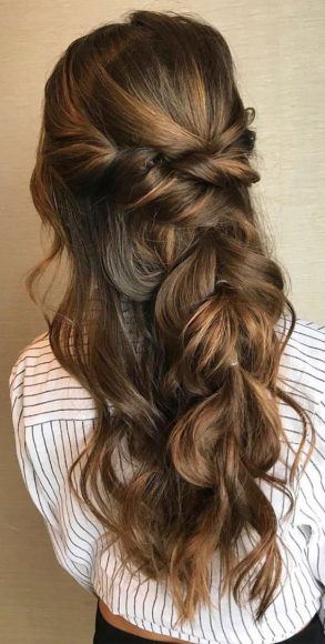 45 Beautiful half up half down hairstyles for any length : Pulled through