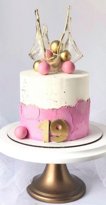 47 Cute Birthday Cakes For All Ages : Two tone 19th birthday cake