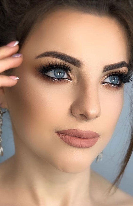 makeup styles for blue eyes