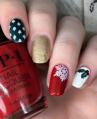 Festive Christmas Nail Art Ideas : Mix and Matched Christmas Nails