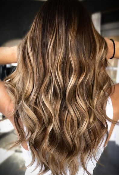 Beautiful Hair Colour Trends 2021 : Sun-kissed Summer Bronde