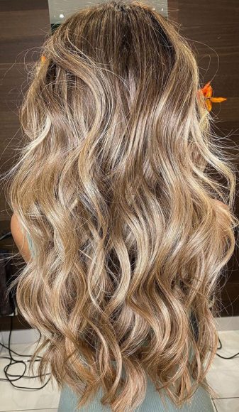 Beautiful Hair Colour Trends 2021 Warm Blonde 