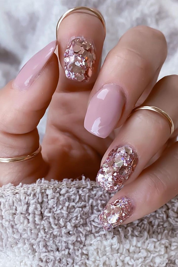 25 Best Golden Nails Art Ideas for 2024 | Bride nails, Long gel nails, Gold  glitter nails