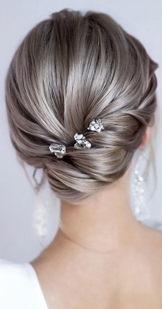 7 Creative Wedding Hairstyles For Short Hair - Wedding + Event Planning |  Luxe Miami Designs
