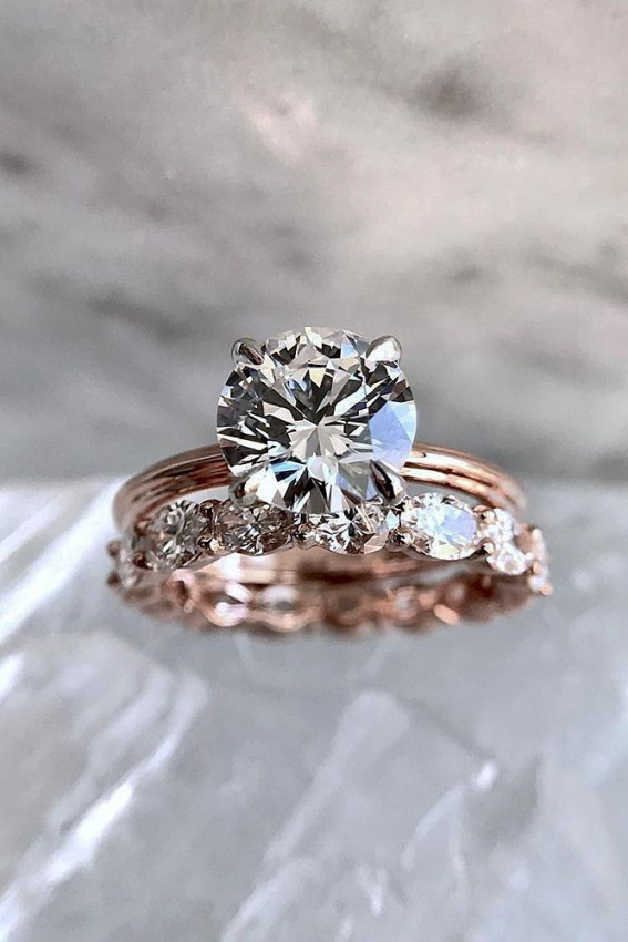 Show me your 'unique' wedding rings please! : r/EngagementRings