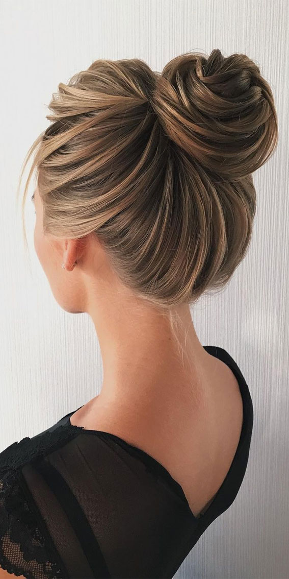 60+ Great Hair Updos For Christmas