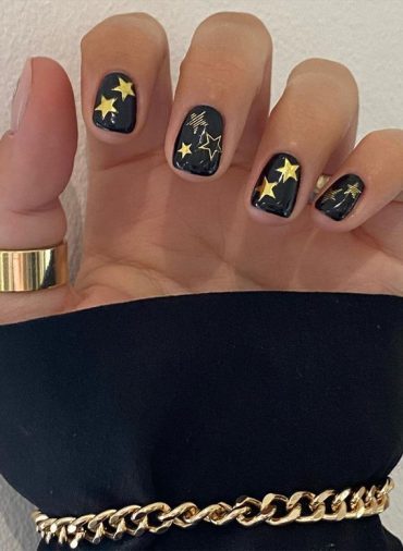 Stylish black nail art designs to keep your style on track : Gold Star ...
