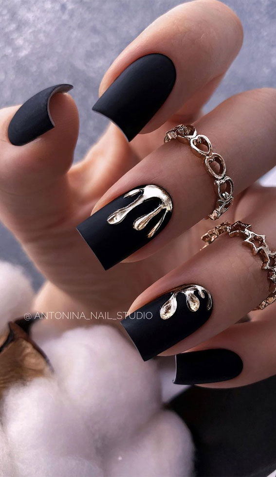 9 Best Black Nail Art Ideas for Fall 2019 - theFashionSpot