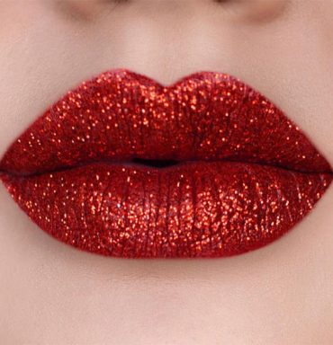 Perfect Lip Makeup Ideas : Ruby Red Glitter Lips