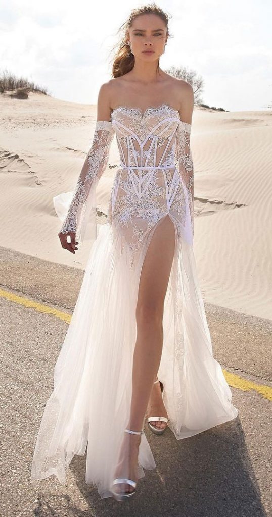 Breathtaking Wedding Dresses We Cant Get Enough Off The Shoulder Beach Wedding Dress 4490