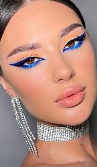 34 Creative Eyeshadow looks that are wearable : Royal Blue Graphic Eye ...