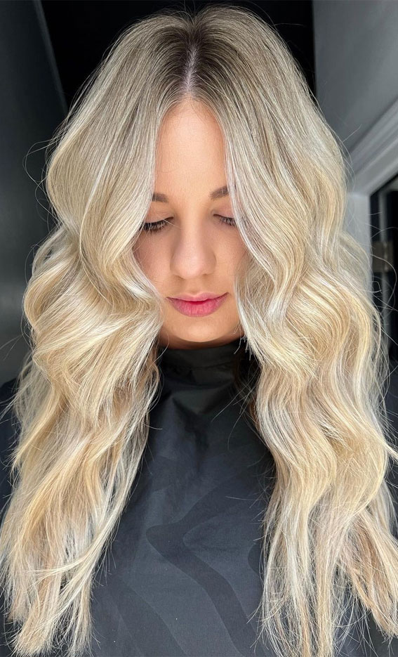 40 Trendy Haircuts For Women To Try in 2022 : Honey Blonde Middle Part Long  Hair