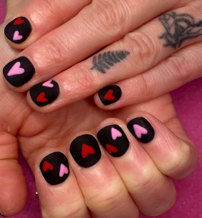 42 Insanely Cute Valentines Day Nails Matte Black Short Nails