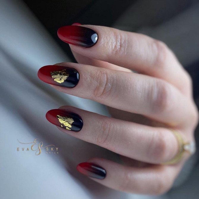 Handpainted Red/ Black Velvet Nails - Etsy