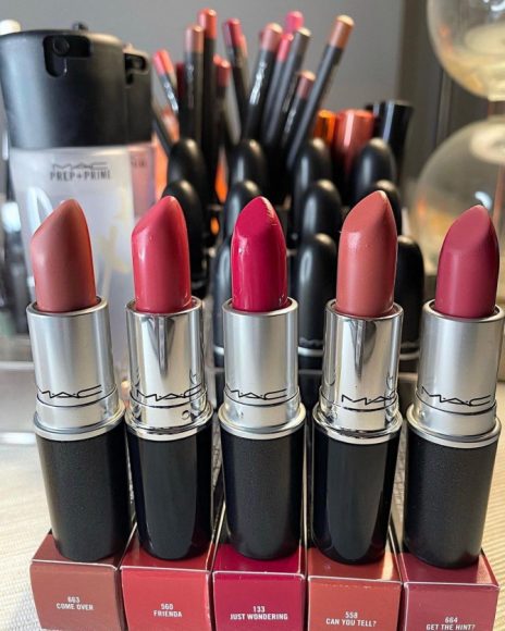 25 Mac Lipstick Swatches 2022 – Five Shades of Mac Lipsticks