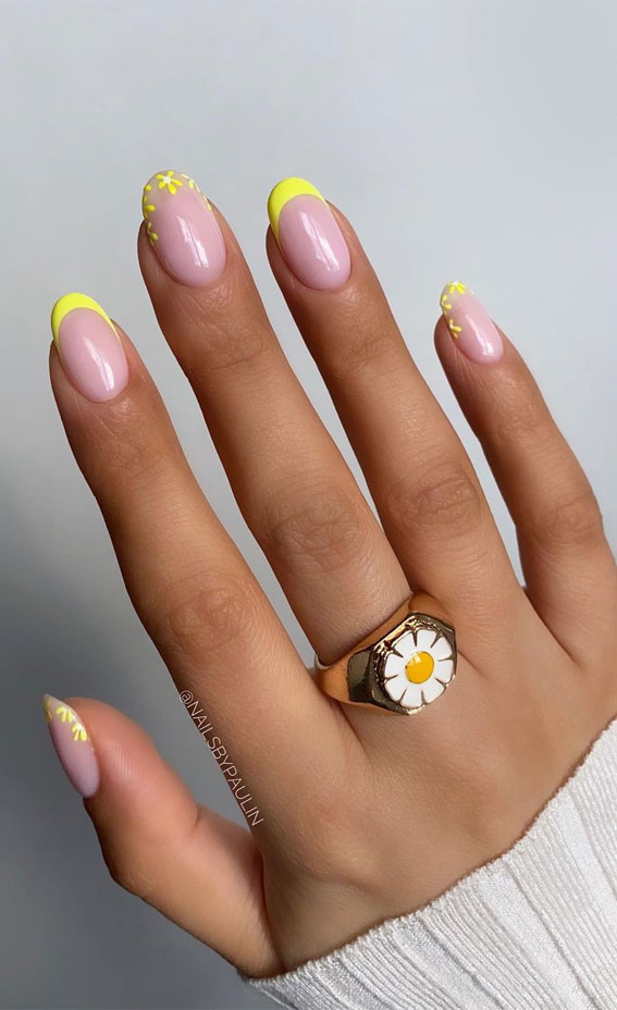 45 Trendy Spring Nails That'll See Everywhere Yellow Flower & French Tips