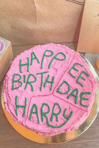 30 Harry Potter Birthday Cake Ideas : Pink Hagrid Inspired Harry Potter ...