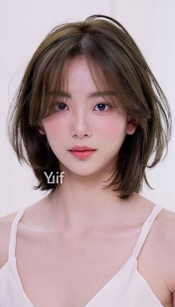 50 Cute Hairstyles with Curtain Bangs : Korean Hairstyle with Bangs