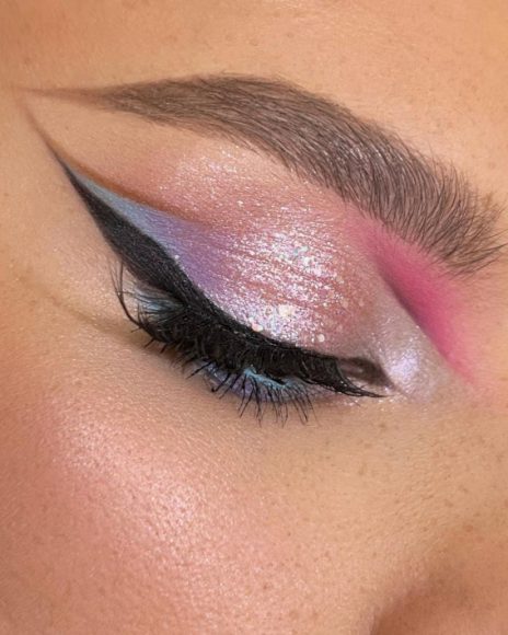 40 Gorgeous Holiday Makeup Ideas Soft Shimmery Blue Pink And Gold 6109