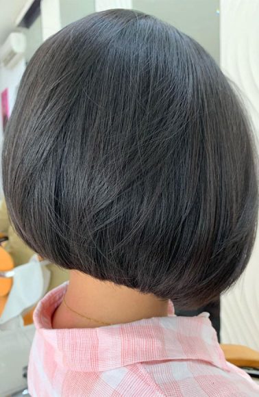 52 Best Bob Haircut Trends To Try in 2023 : Square Bob Haircut