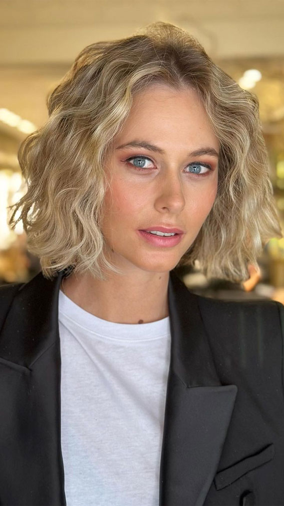 40 Long Layered Haircuts To Try Right Now : Wispy Bangs + Long